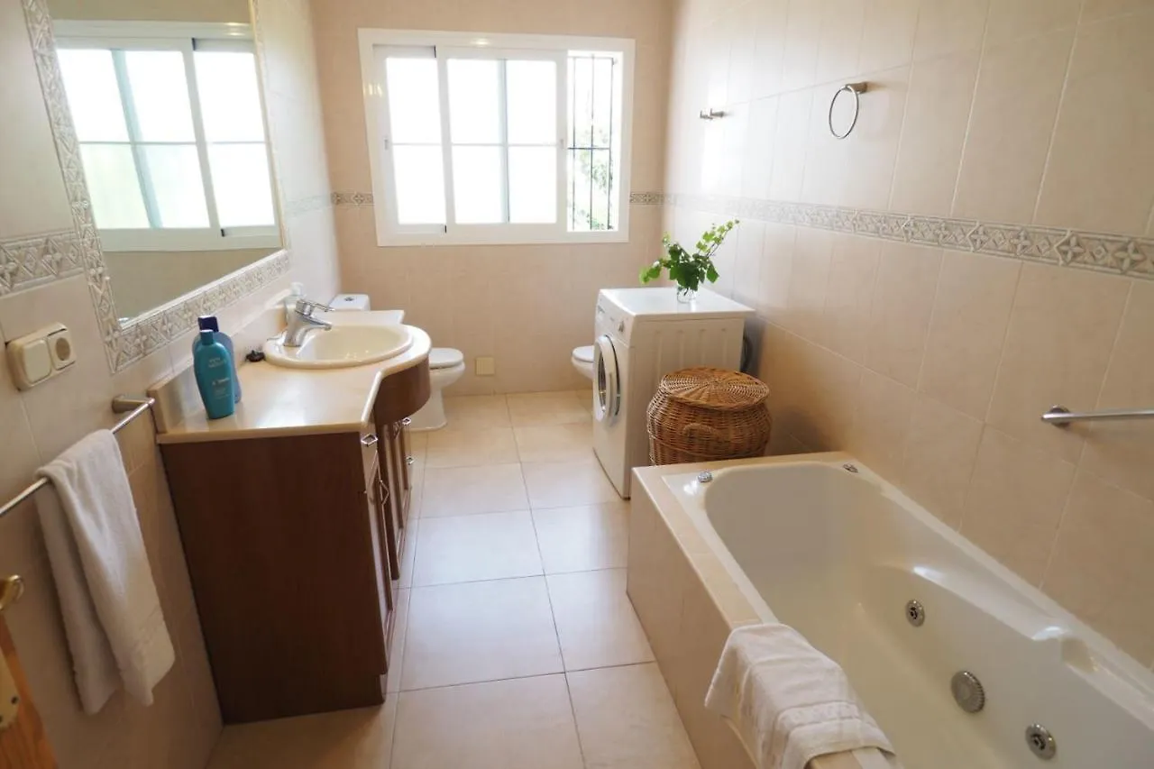 Nerja Paradise Rentals - Villa Los Leones Ισπανία