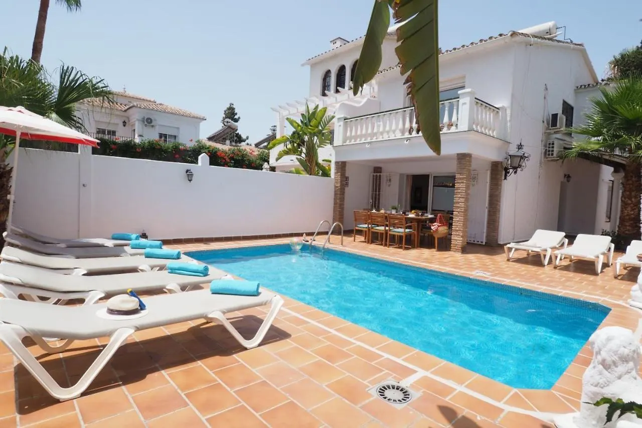 Nerja Paradise Rentals - Villa Los Leones 0*,  Ισπανία